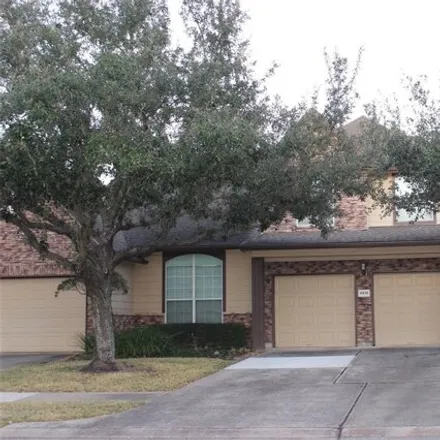 Rent this 3 bed townhouse on 10874 Bay Bridge Drive in Harris County, TX 77064