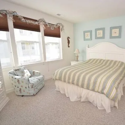 Rent this 5 bed townhouse on Ocean City
