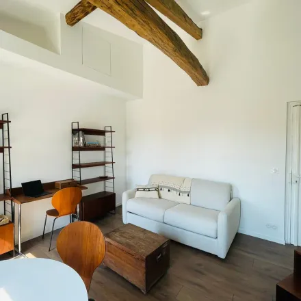 Rent this 2 bed apartment on 85 Rue des Couronnes in 75020 Paris, France