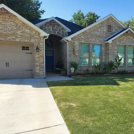 Buy this 4 bed house on 2654 Kathleen Avenue in Dallas, TX 75216