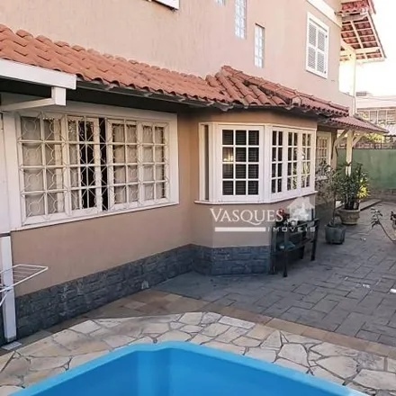 Buy this 4 bed house on Rua Rachel Rodrigues de Oliveira in Várzea, Teresópolis - RJ