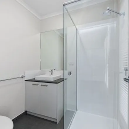 Image 4 - Topaz Street, Alfredton VIC 3350, Australia - Apartment for rent