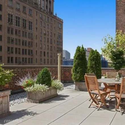 Image 7 - The Westmore, 333 West 57th Street, New York, NY 10019, USA - Apartment for rent