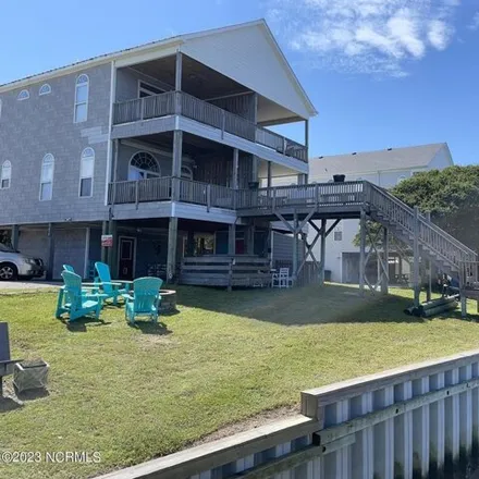 Buy this 3 bed house on 299 Park Drive in Emerald Isle, NC 28594