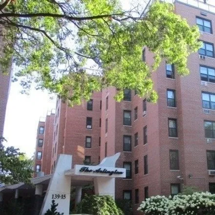 Image 3 - The Arlington, 82nd Drive, New York, NY 11435, USA - Apartment for sale