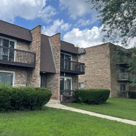 Rent this 2 bed house on 4202 Lindenwood Drive in Matteson, IL 60443