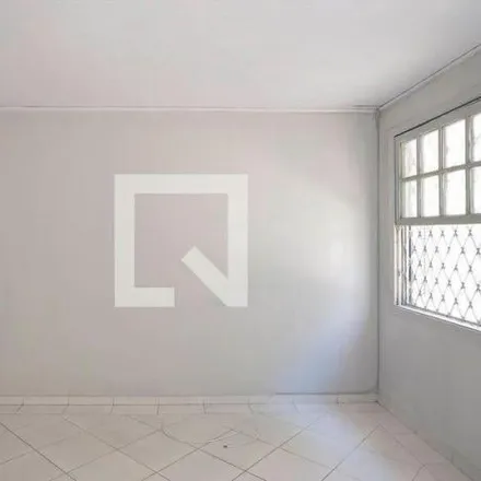Rent this 2 bed house on Rua Piauí in Santa Paula, São Caetano do Sul - SP