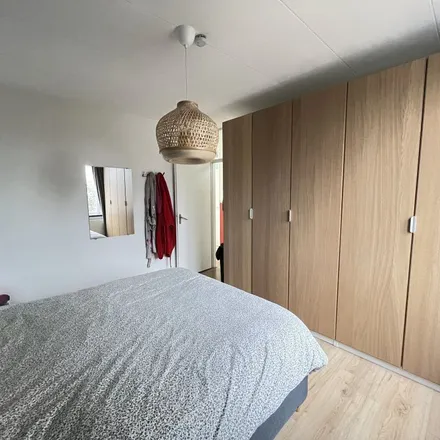 Rent this 4 bed apartment on Tweevoren in Brabantring, 5672 SH Nuenen