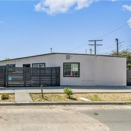 Buy this 1 bed house on 1644 Isabel Street in Los Angeles, CA 90065