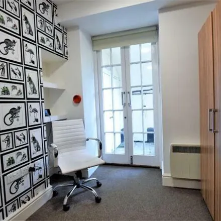 Image 6 - Institute for Learning and Research Technology, 8-10 Berkeley Square, Bristol, BS8 1HH, United Kingdom - Apartment for rent