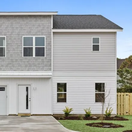 Buy this 3 bed house on 199 Palm Breeze Drive in Carolina Beach, NC 28428