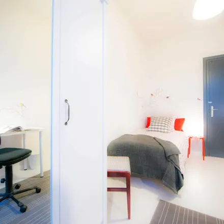 Rent this 4 bed apartment on Residencia Blas de Otero in Calle Cortes / Gorte kalea, 48008 Bilbao