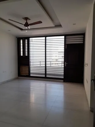 Rent this 2 bed apartment on unnamed road in Sector 43, Gurugram District - 122009