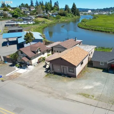 Buy this 2 bed house on 1404 Southwest Boulevard in Englewood, Coos Bay
