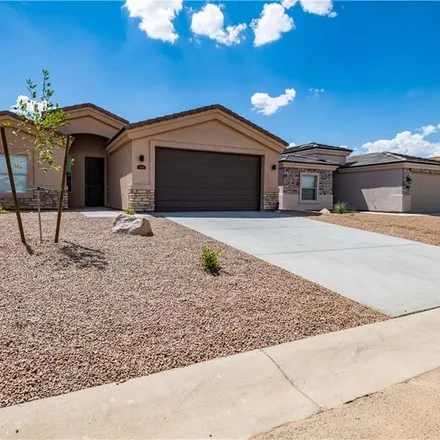 Buy this 3 bed house on 3423 North Apache Street in Kingman, AZ 86401