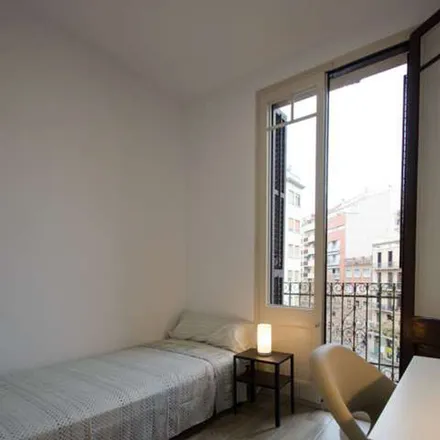 Image 8 - Carrer del Rosselló, 349, 351, 08001 Barcelona, Spain - Apartment for rent