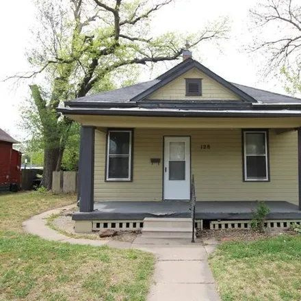 Buy this 2 bed house on 164 South Kansas Avenue in Salina, KS 67401