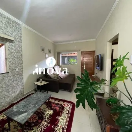 Buy this 2 bed house on Rua João Caetano in Fabrício, Uberaba - MG