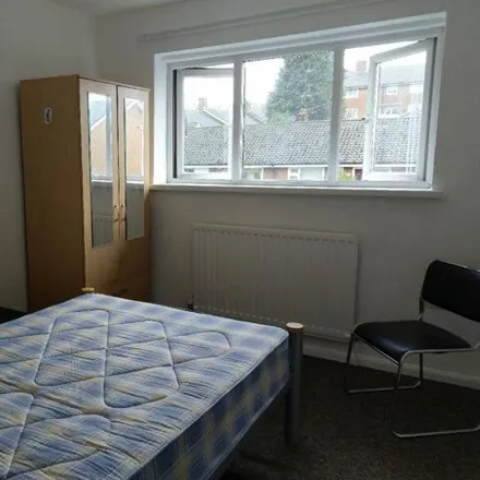 Image 6 - Fladbury Crescent, Selly Oak, B29 6PL, United Kingdom - House for rent