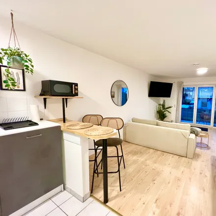 Rent this 2 bed apartment on Wiener Straße 27 in 61381 Friedrichsdorf, Germany