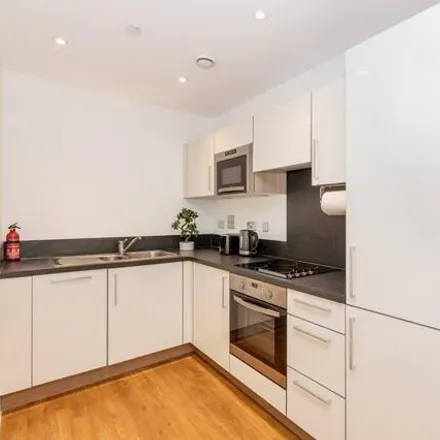 Image 3 - Connaught Heights, Booth Road, London, E16 2FT, United Kingdom - Apartment for rent