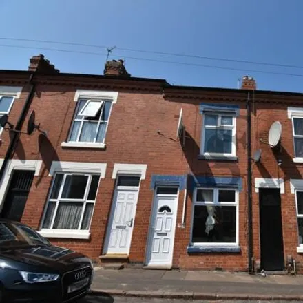 Buy this 2 bed townhouse on Oak Street in Leicester, LE5 0ET
