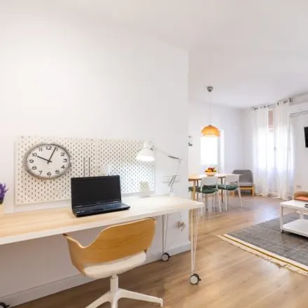 Rent this 3 bed apartment on Falla Plaça de la Reina in Pau i Sant Vicent - Tio Pep, Carrer de Santa Irene
