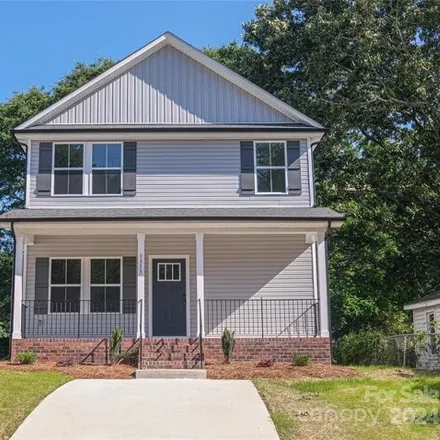 Buy this 3 bed house on 1385 West Walnut Avenue in Loray Mills, Gastonia