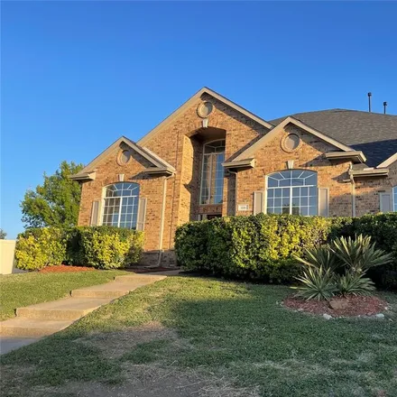 Buy this 6 bed house on 416 Summertree Lane in DeSoto, TX 75115