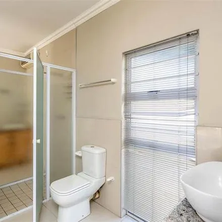 Image 2 - Lower Ridge Road, Bonnie Doon, East London, 5241, South Africa - Apartment for rent