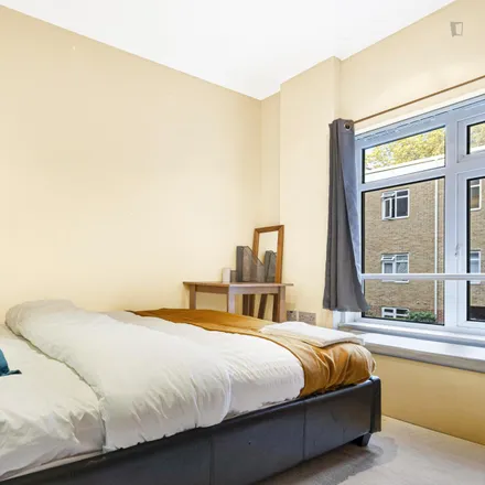 Rent this 2 bed apartment on Springwell Court in 2 Seward Street, London