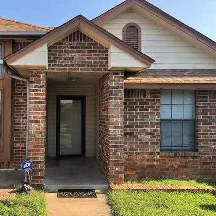 Rent this 3 bed house on 553 Fire Light Drive in Moore, OK 73160