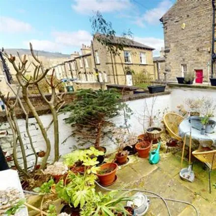 Image 9 - Whitlam Street, Saltaire, BD18 4PE, United Kingdom - Townhouse for sale