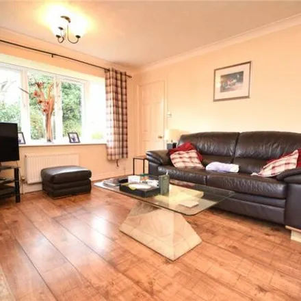 Image 2 - Hillthorpe Court, Thorpe-on-the-Hill, LS10 4TG, United Kingdom - House for rent