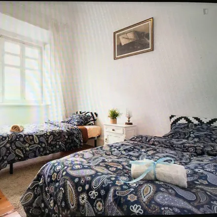 Rent this 4 bed room on Frutaria in Rua do Zaire 18A, 1170-398 Lisbon