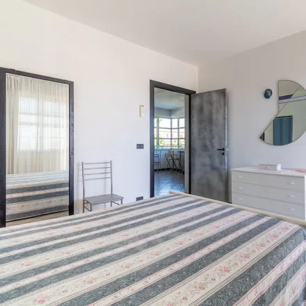 Rent this 4 bed apartment on Strada Demaniale Marina di Modica-Pisciotto in 97010 Modica RG, Italy