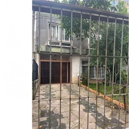 Buy this 3 bed house on UFRGS Campus Saúde in Largo Eduardo Záccaro Faraco, Santa Cecília