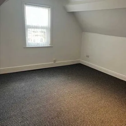 Image 7 - New Chester Road, New Ferry, CH42 1PZ, United Kingdom - Apartment for rent
