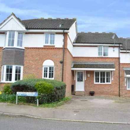 Buy this 3 bed townhouse on 6 Goddard Close in Maidenbower, RH10 7HR