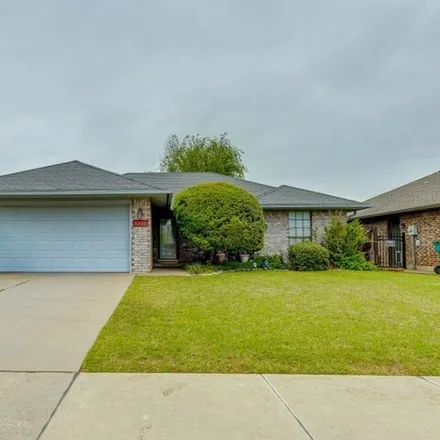 Buy this 2 bed house on 1177 Southwest 100th Street in Oklahoma City, OK 73139