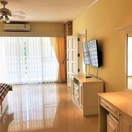 Rent this 1 bed apartment on 20150