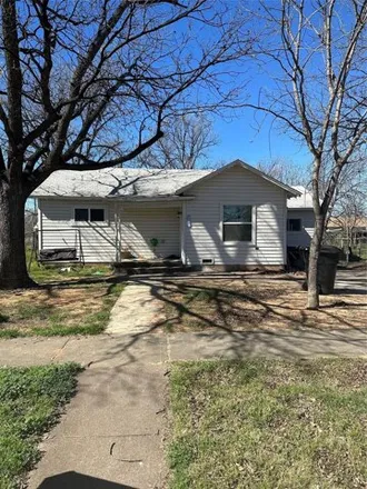 Buy this 3 bed house on 3136 Orange Street in Abilene, TX 79601
