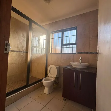 Rent this 3 bed apartment on 11th Avenue in Erlichpark, Bloemfontein