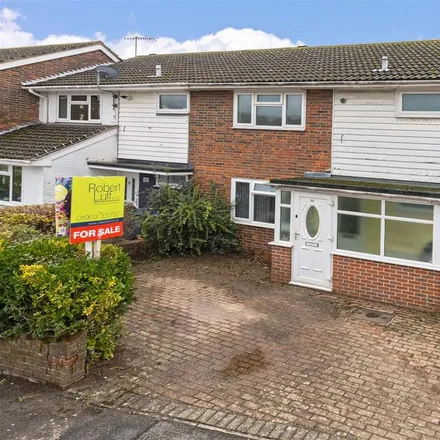 Rent this 3 bed duplex on Bushby Close in Sompting, BN15 9JW