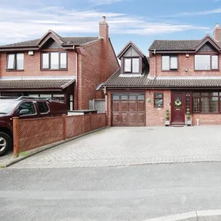 Buy this 4 bed house on Somerby Drive in Monkspath, B91 3YY