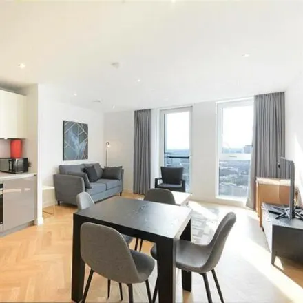 Image 2 - Two Fifty One, 251 Southwark Bridge Road, London, SE1 6FL, United Kingdom - Apartment for rent