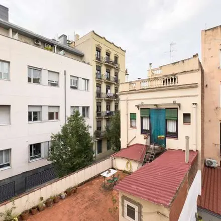 Image 2 - Carrer de la Muntanya, 08001 Barcelona, Spain - Apartment for rent