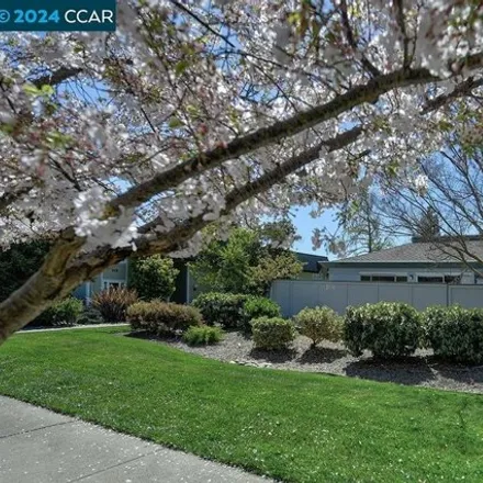 Buy this 2 bed condo on 1411 Skycrest Drive in Walnut Creek, CA 94595