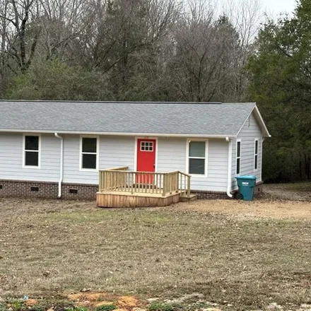 Buy this 4 bed house on Interstate Farms Road in Byhalia, Marshall County