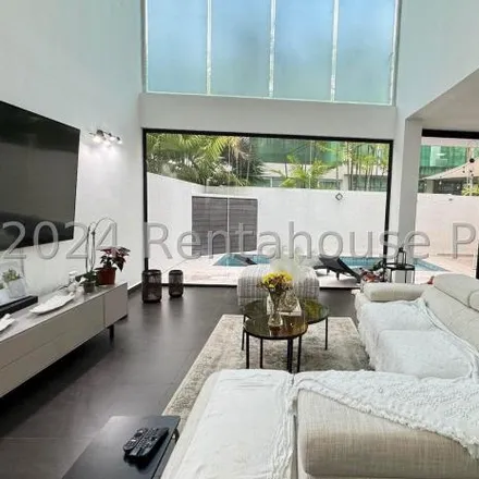Buy this 4 bed house on La Riviera in Don Bosco, Distrito Panamá